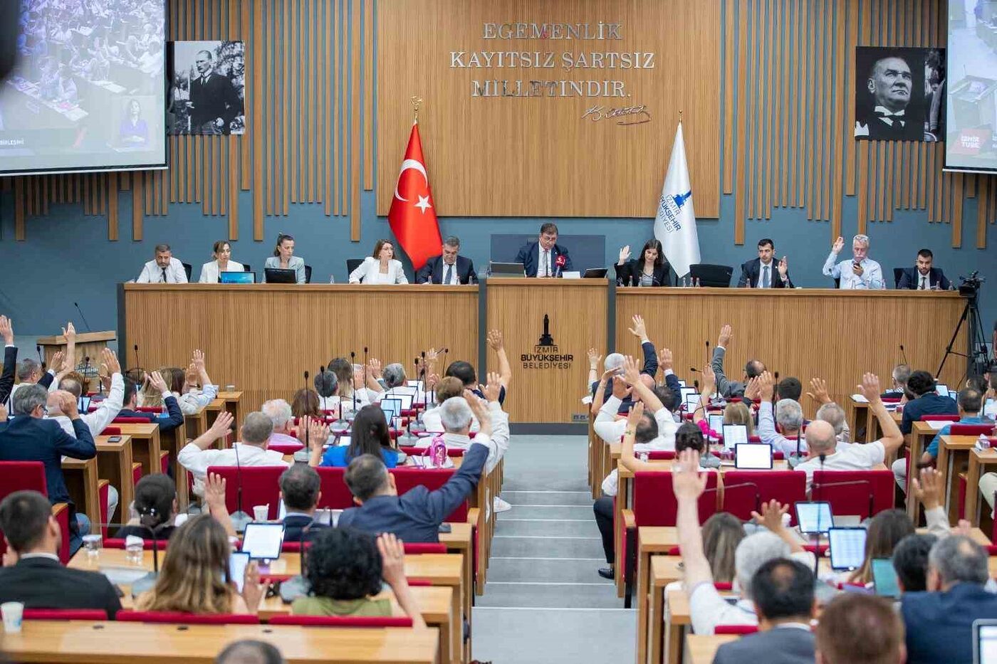 Başkan Tugay, TCDD’nin hat kirasına yaptığı fahiş zamma tepki gösterdi