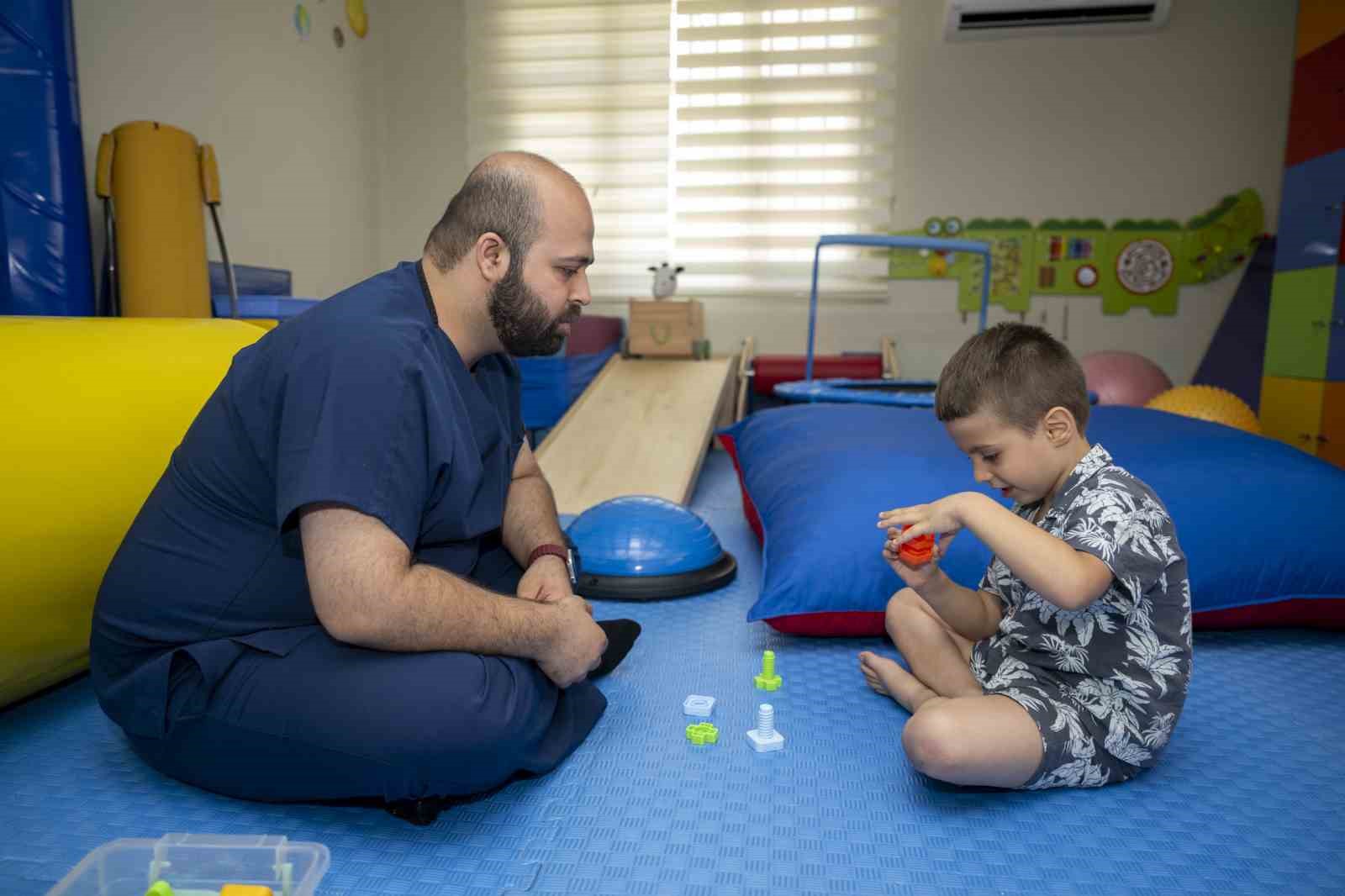 Mersin’de, Otizm Aile Danışma