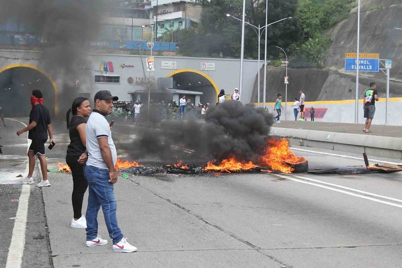 Venezuela’da muhalefet destekçileri Pazar