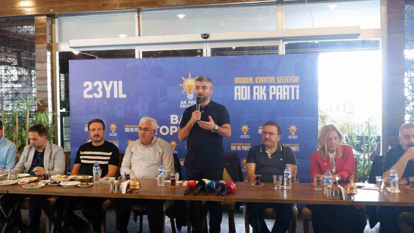 AK Parti Erzurum teşkilatı basınla buluştu