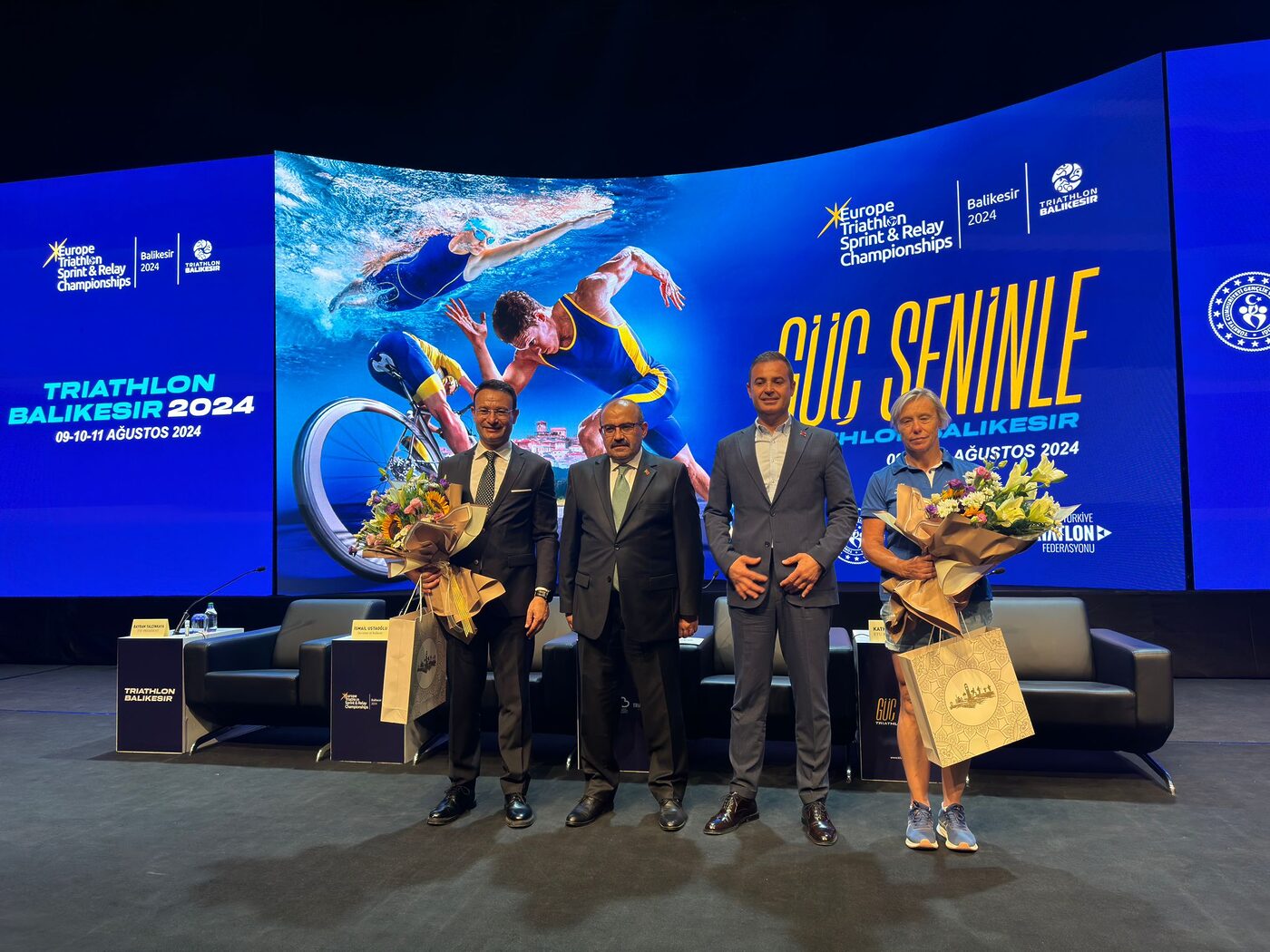 Gençlik ve Spor Bakanlığı, Türkiye Triatlon Federasyonu, Balıkesir Valiliği ve