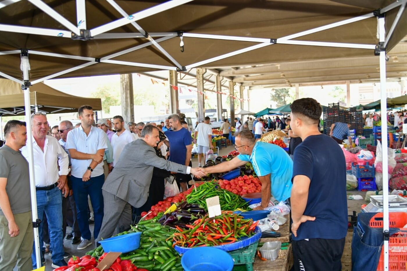 Yunusemre Belediye Başkanı Semih