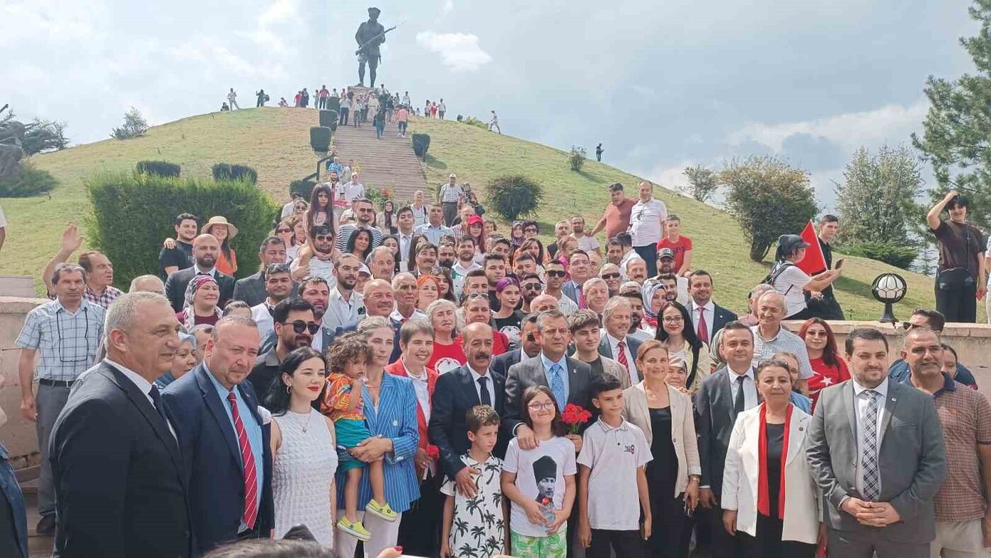 CHP Genel Başkanı Özgür