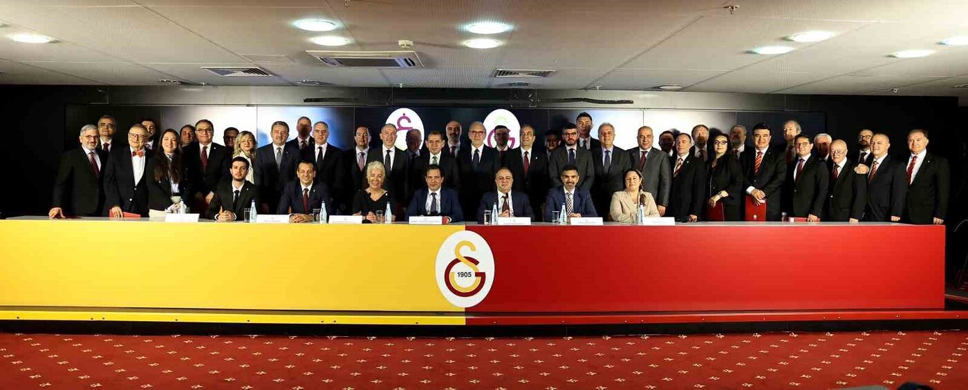 Galatasaray’da yönetim kurulu, olağanüstü