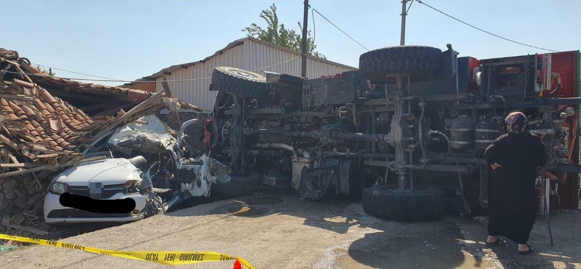 Balıkesir’in Manyas ilçesinde, yangına