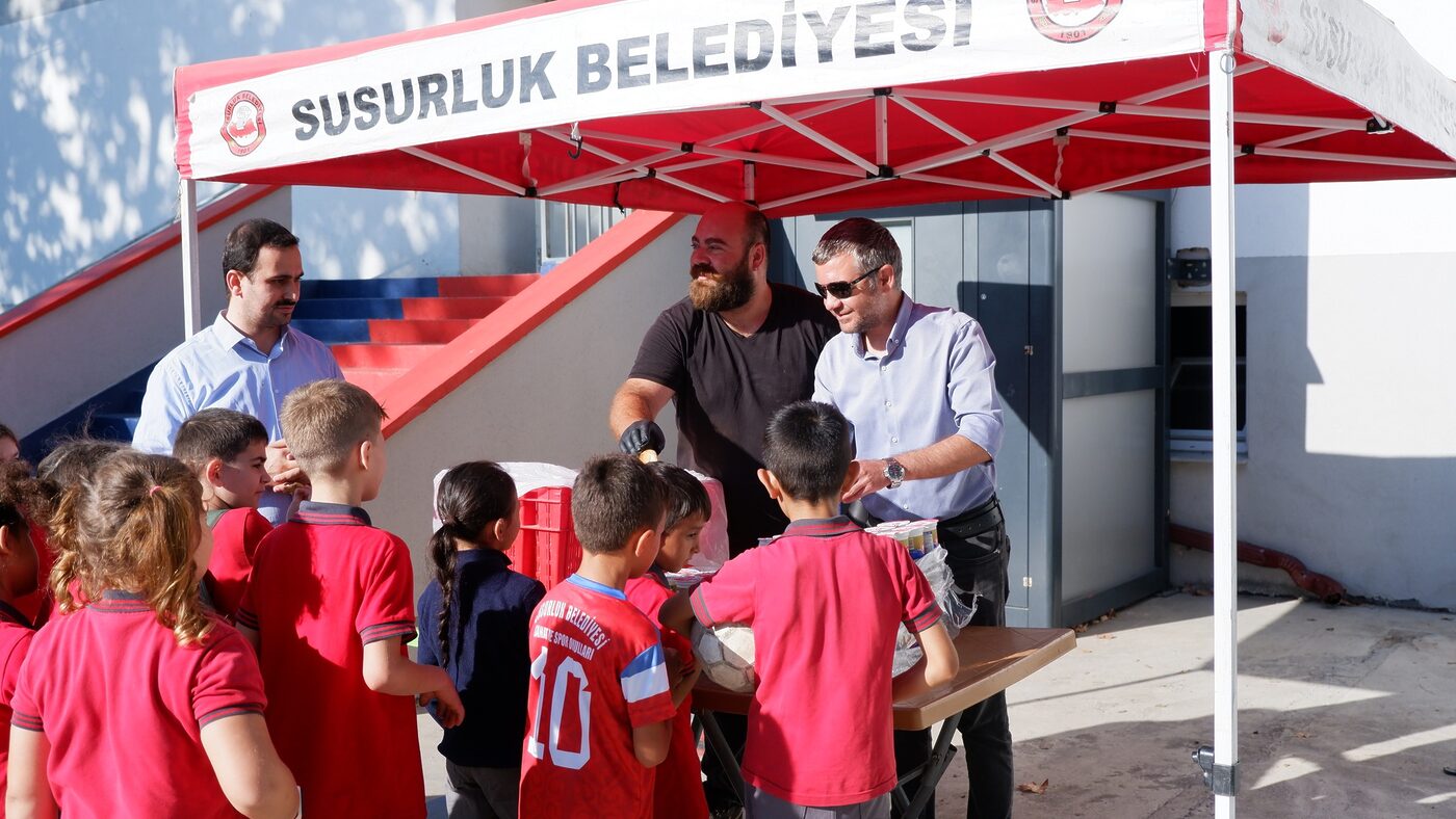 Susurluk'ta okulların açılmasıyla birlikte,