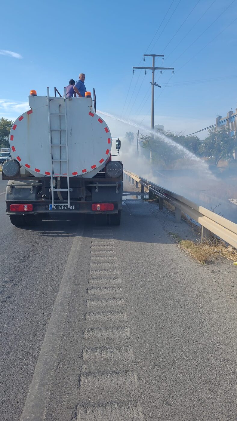 Ayvalık ilçesinde; Çanakkale ile