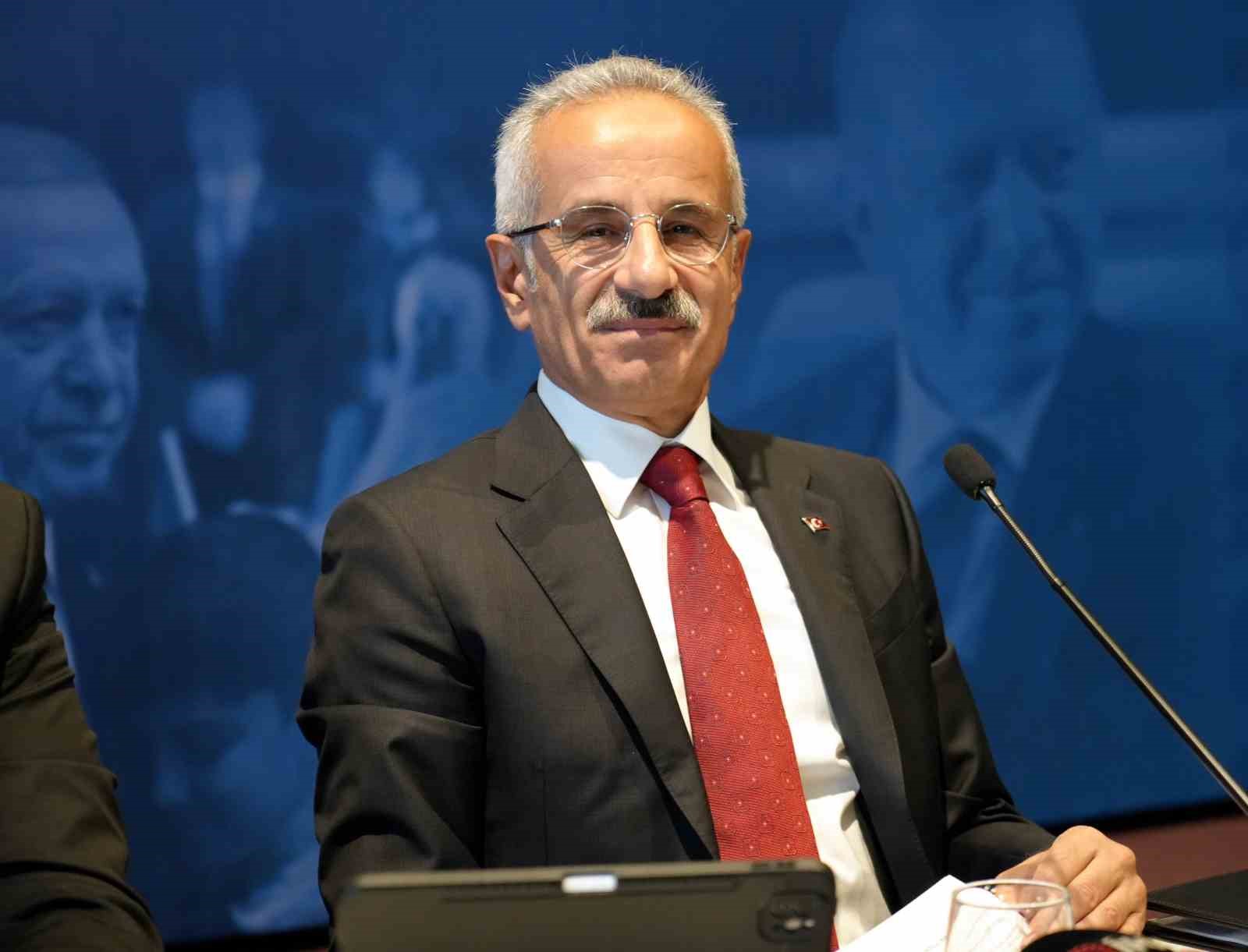 Bakan Uraloğlu: “Darbelerin döneminde yapılan anayasamızın artık yetmediğini düşünüyoruz