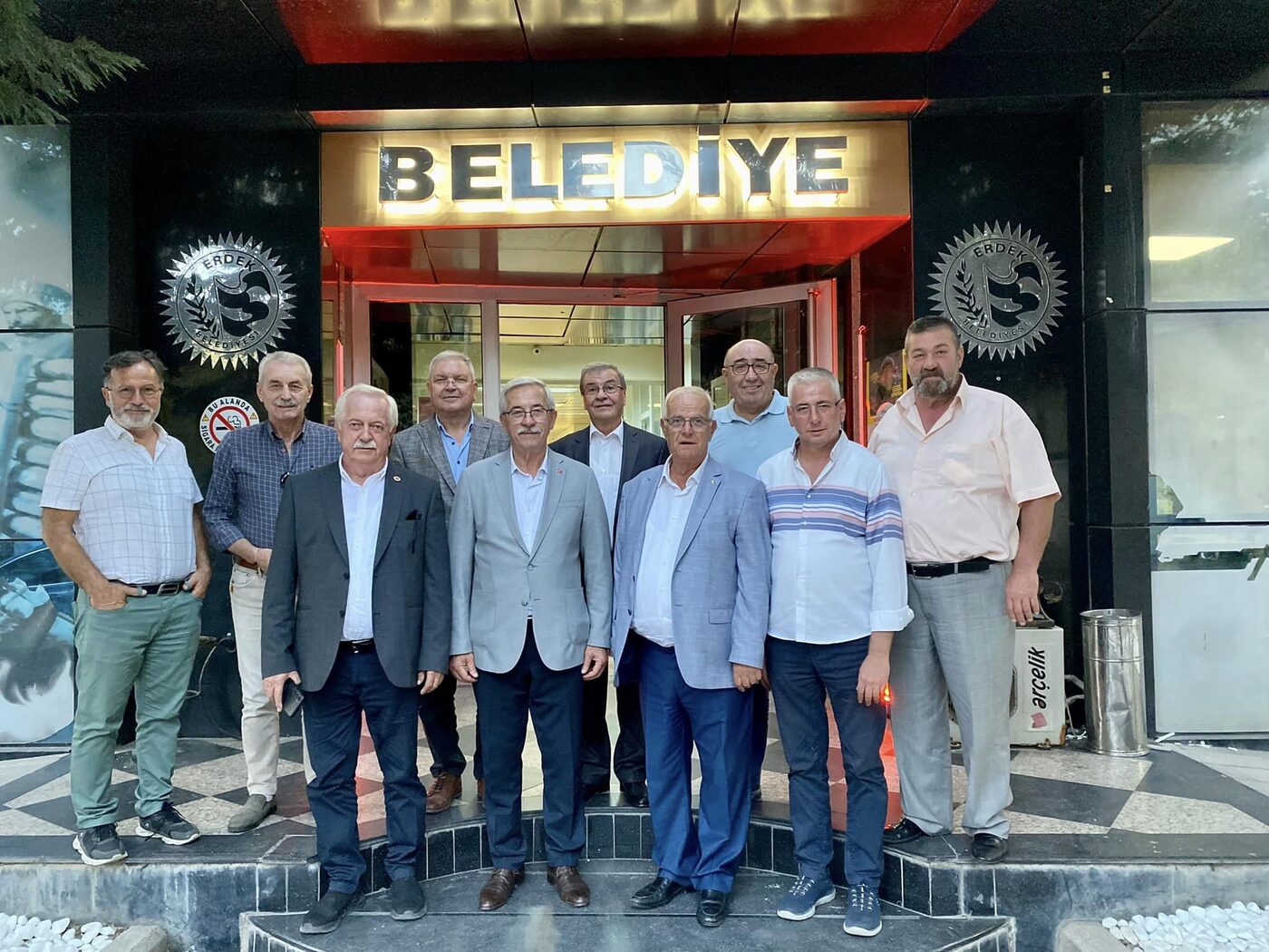 Erdek Belediye Başkanı Burhan