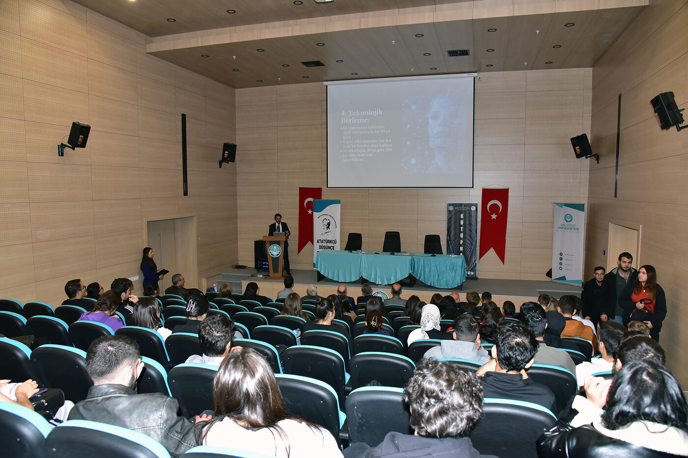 Balıkesir Üniversitesi Kütüphane Topluluğu