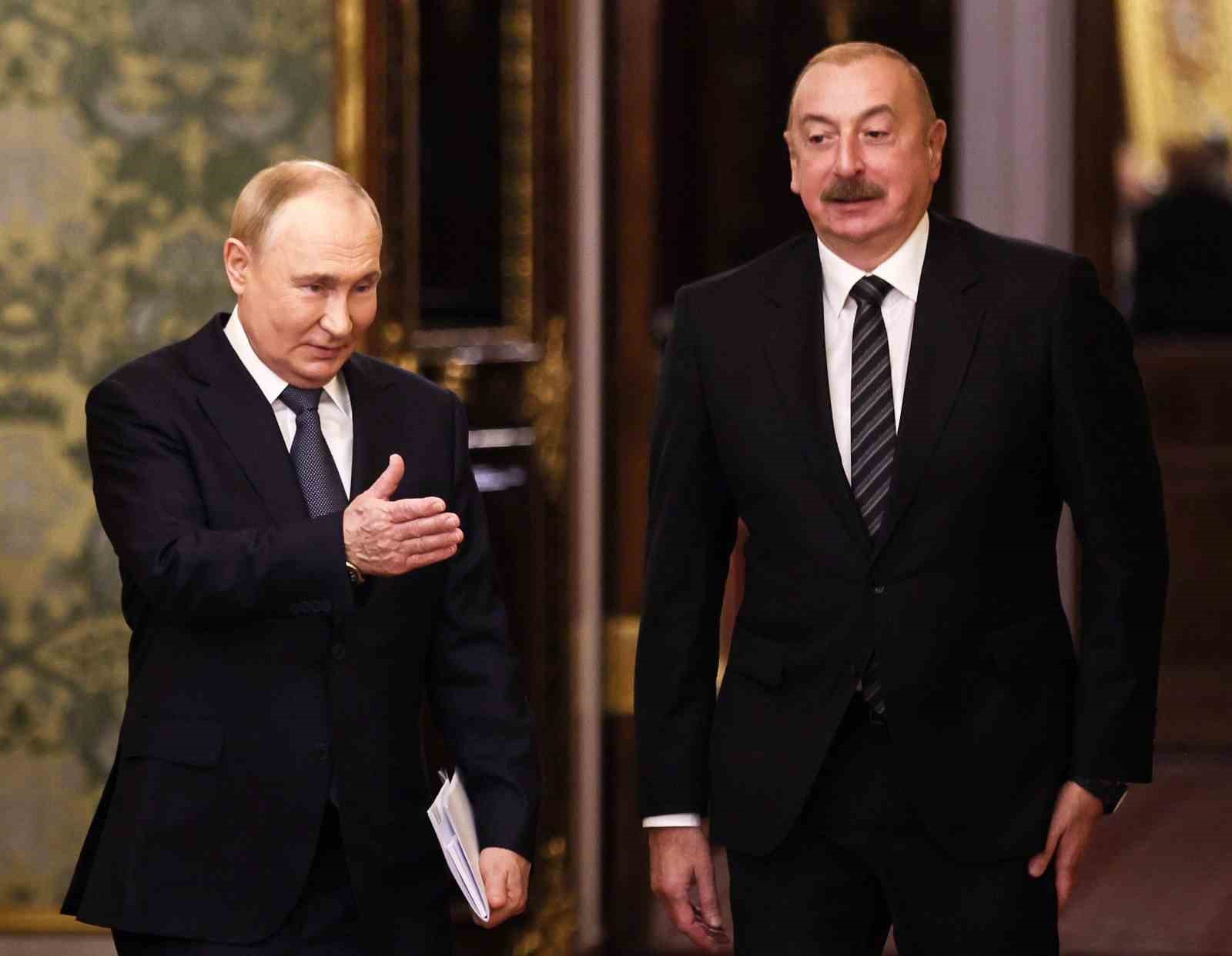 Aliyev, Putin ile görüştü