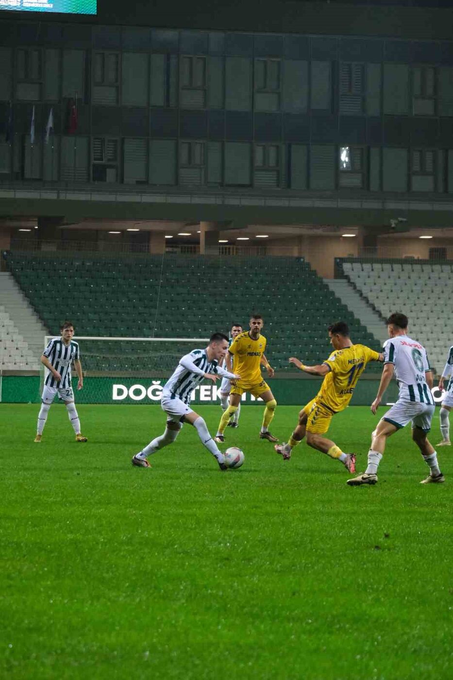 TFF 2. Lig: Giresunspor: 0 – Menemen FK: 2