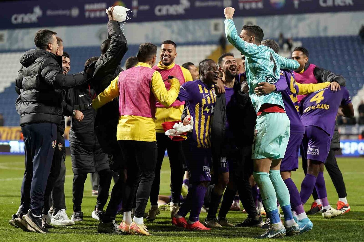 Trendyol Süper Lig: Eyüpspor: 1 – Göztepe: 0 (Maç sonucu)