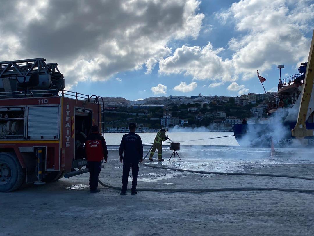 Marmara Adası'nda gerçekleştirilen tatbikat