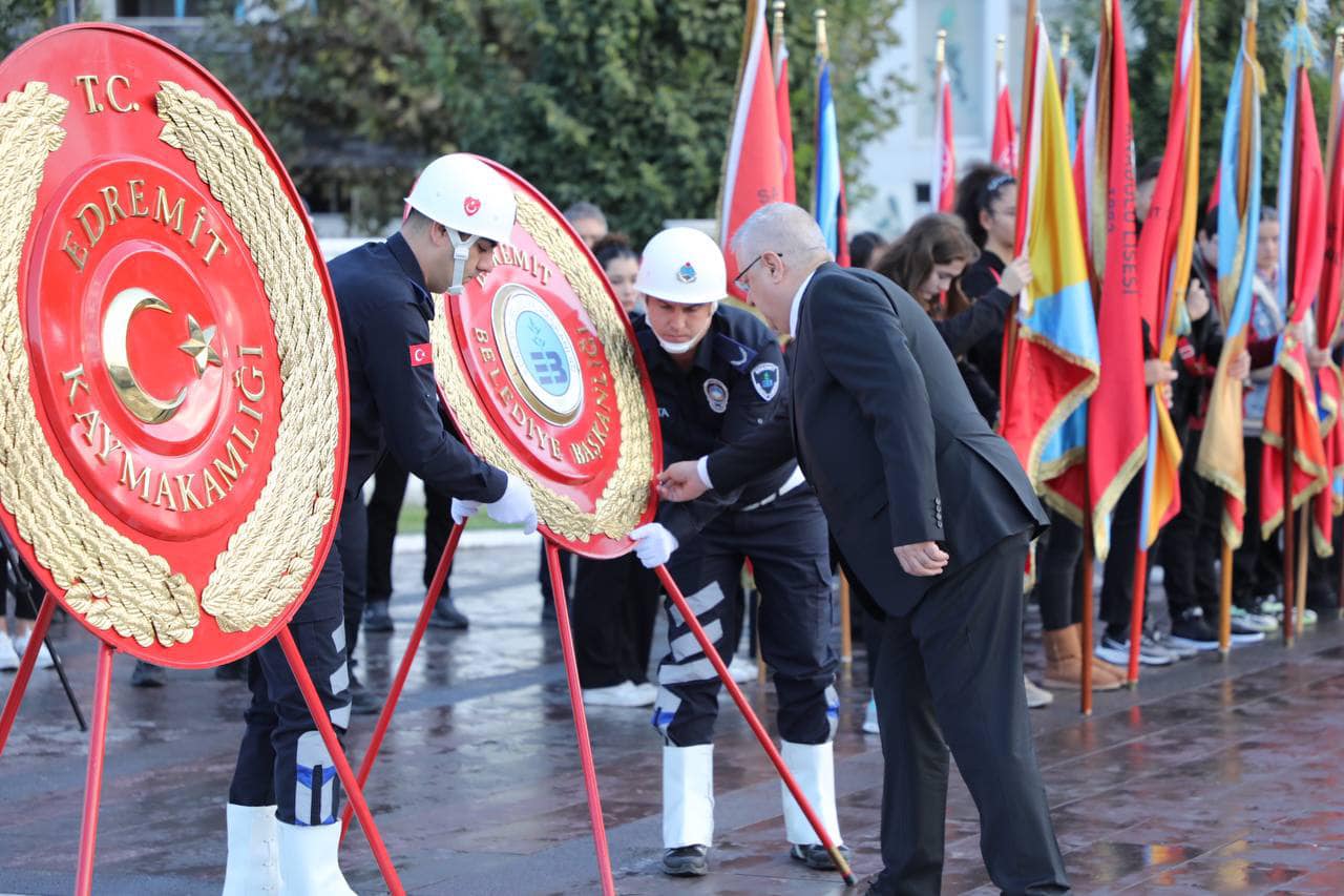 Edremit'te Atatürk'ü anma programları