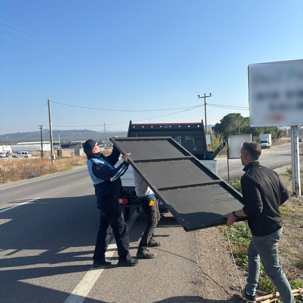 Ayvalık'ta cadde ve sokaklarda