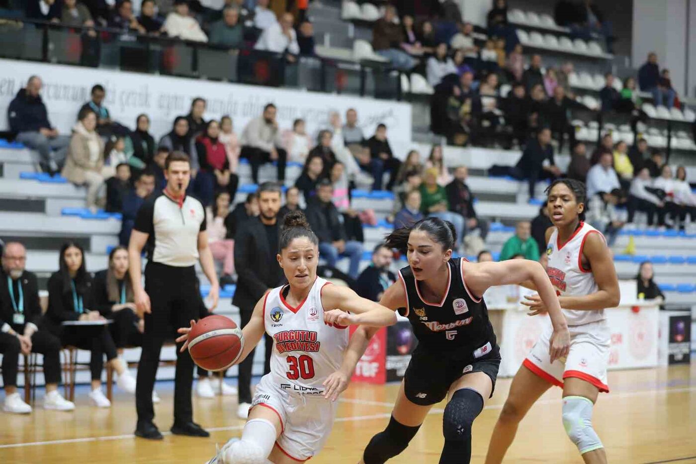 Turgutlu Belediyespor Kadın Basketbol