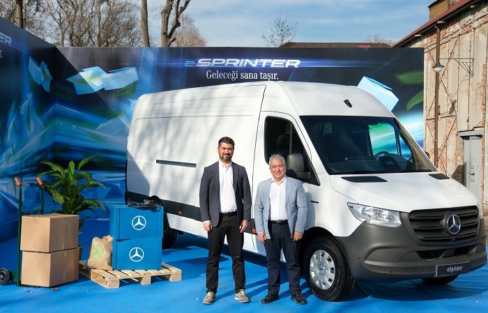 “eSprinter. Geleceği sana taşır.”