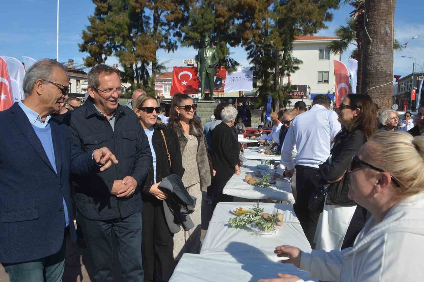 Zeytinyağlı ev yemekleri yarışmasına ilgi yoğun oldu