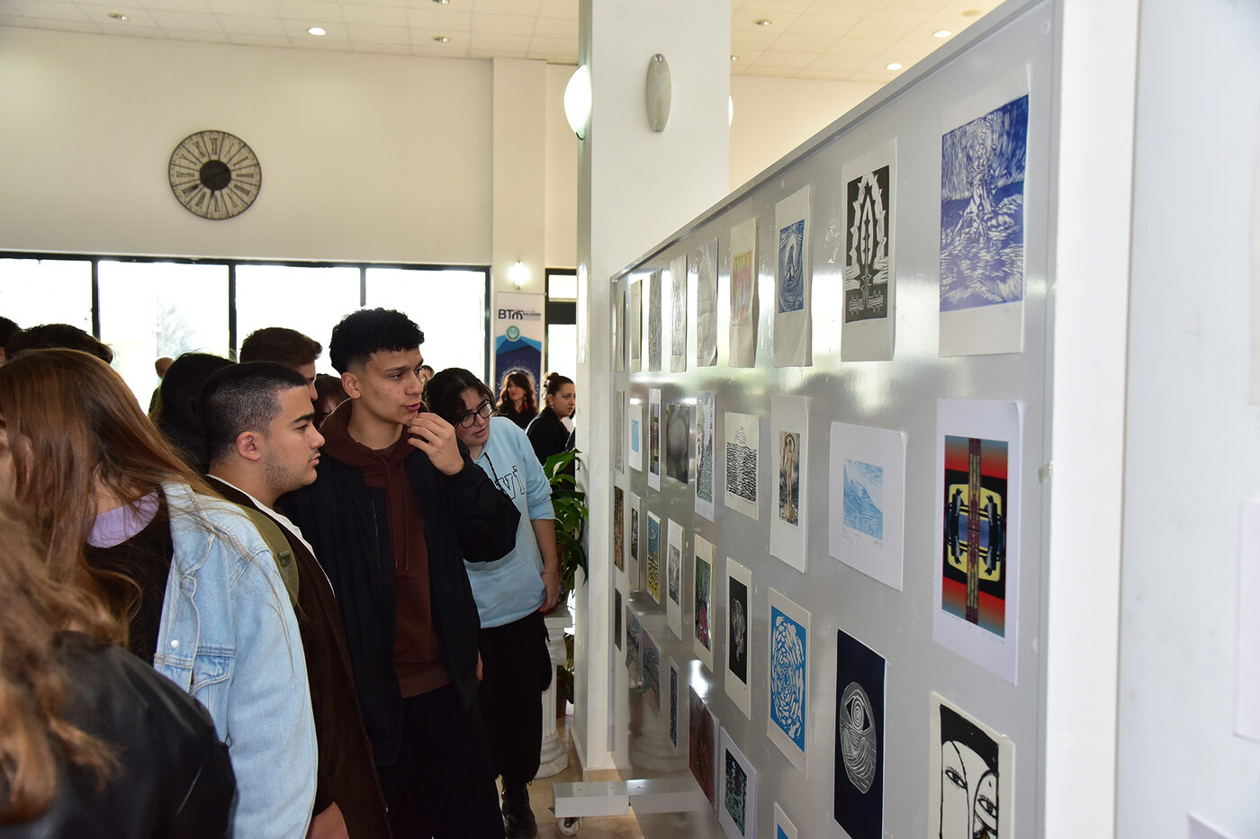 BAÜN’DE 25 ÜLKEDEN SANATÇININ SERGİSİ İLGİ GÖRDÜ Balıkesir Üniversitesi Güzel Sanatlar Fakültesi Baskı Sanatları Bölümü tarafından düzenlenen