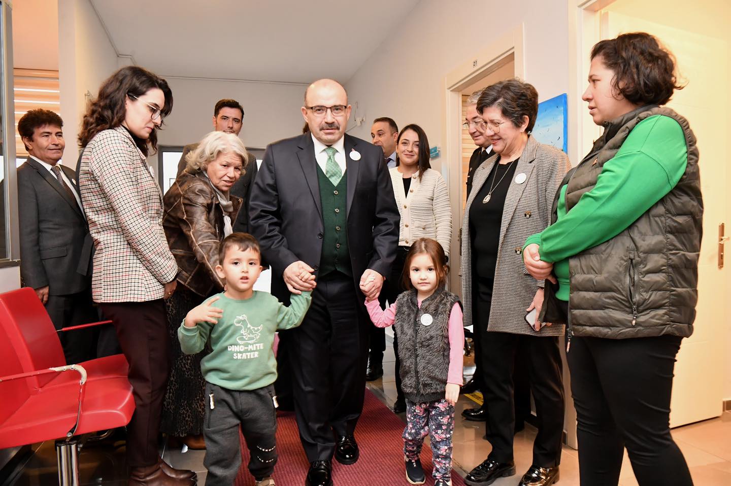 Vali İsmail Ustaoğlu, Özel