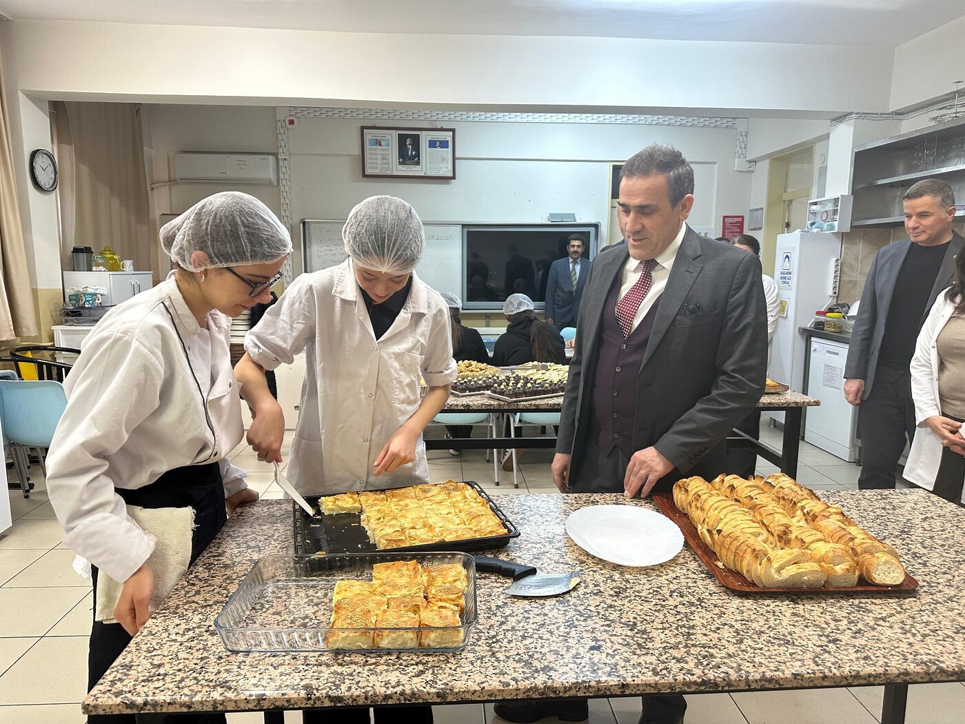 Kaymakam İlyas Memiş, Ayşe Akpınar Mesleki ve Teknik Anadolu Lisesi