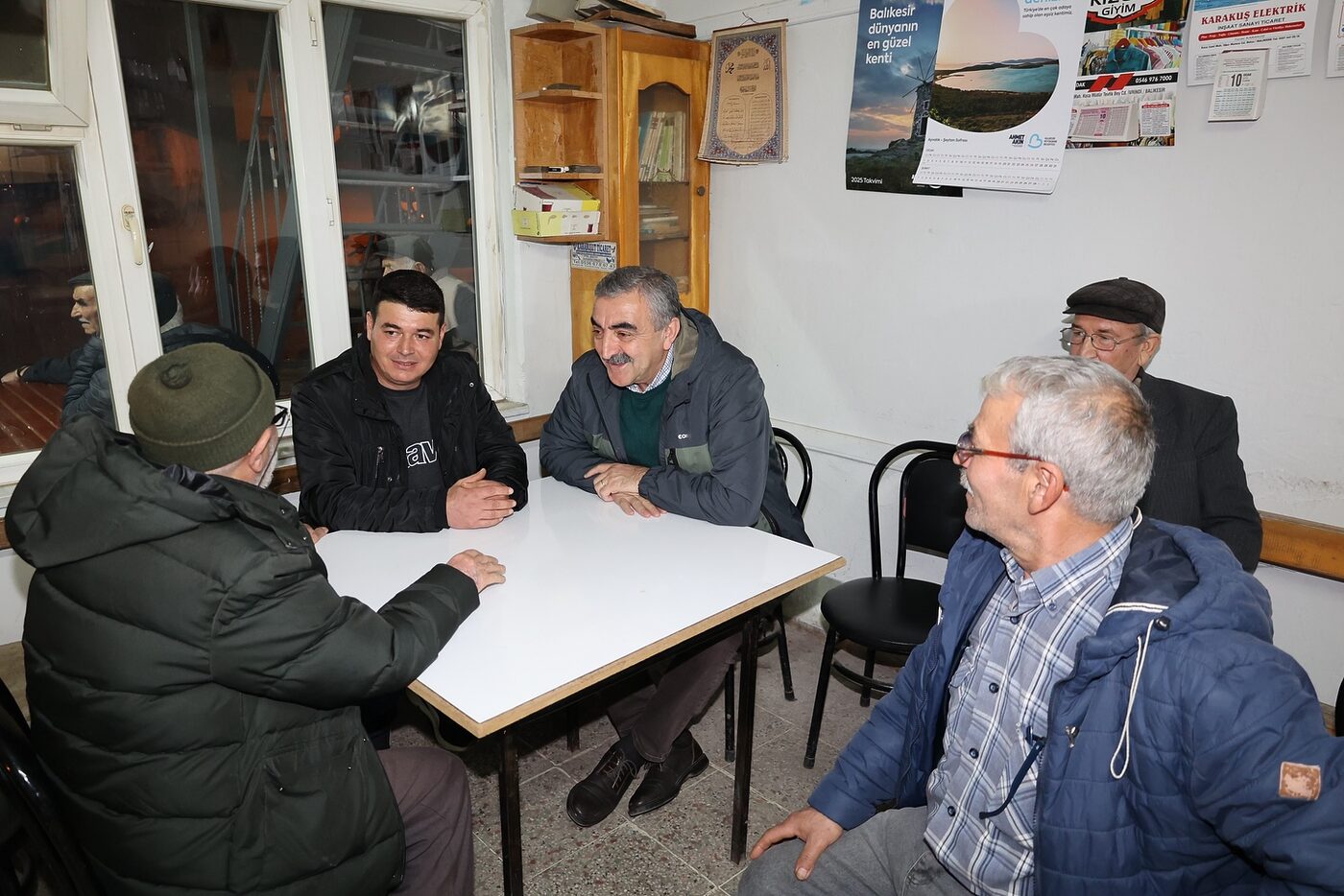 Balya Belediye Başkanı Orhan Gaga, vatandaşlarla bir araya geldi.