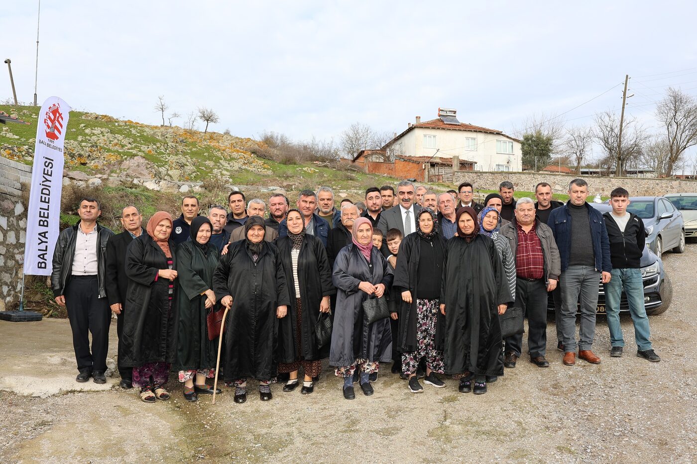 Balya Belediye Başkanı Orhan Gaga, halk buluşmaları kapsamında vatandaşlarla buluştu.