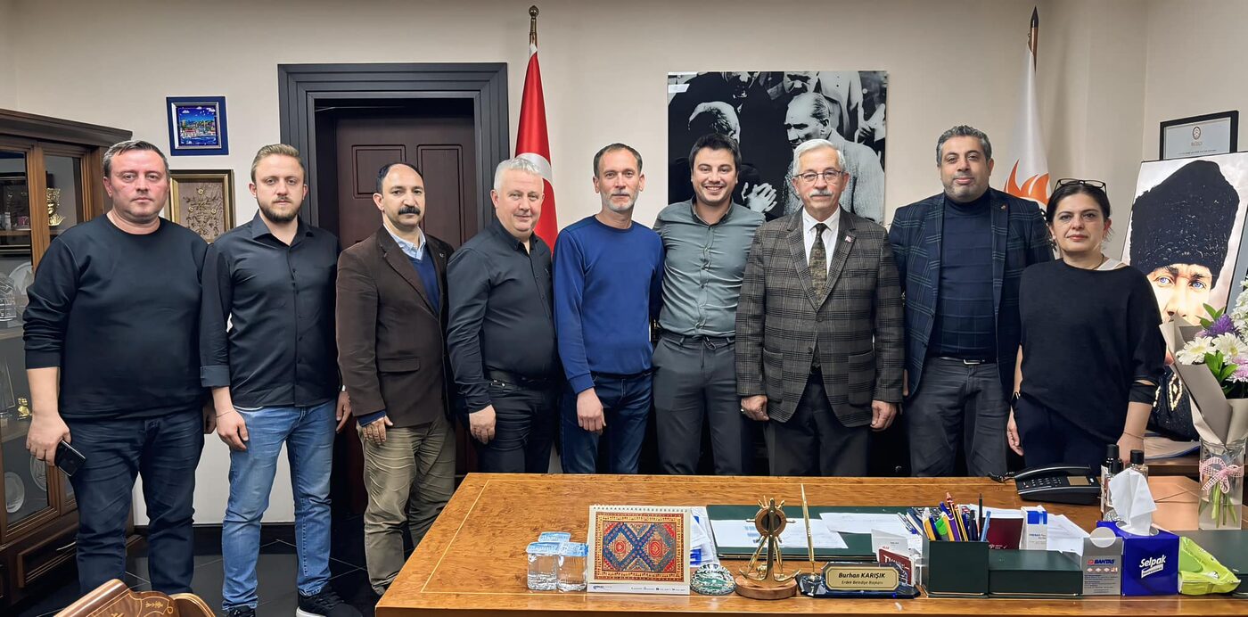 Erdek Belediyesi'nde şirket işçilerinin maaşına ara zam yapıldı.