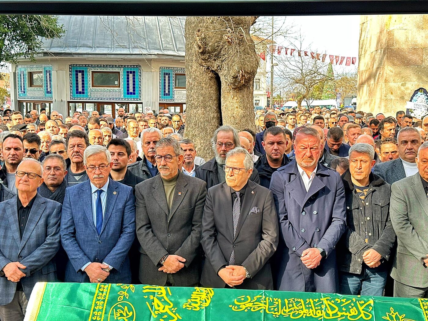 Bandırma Belediye Başkanı Dursun Mirza, dün kayınpederi Mustafa Canbaz’ı son