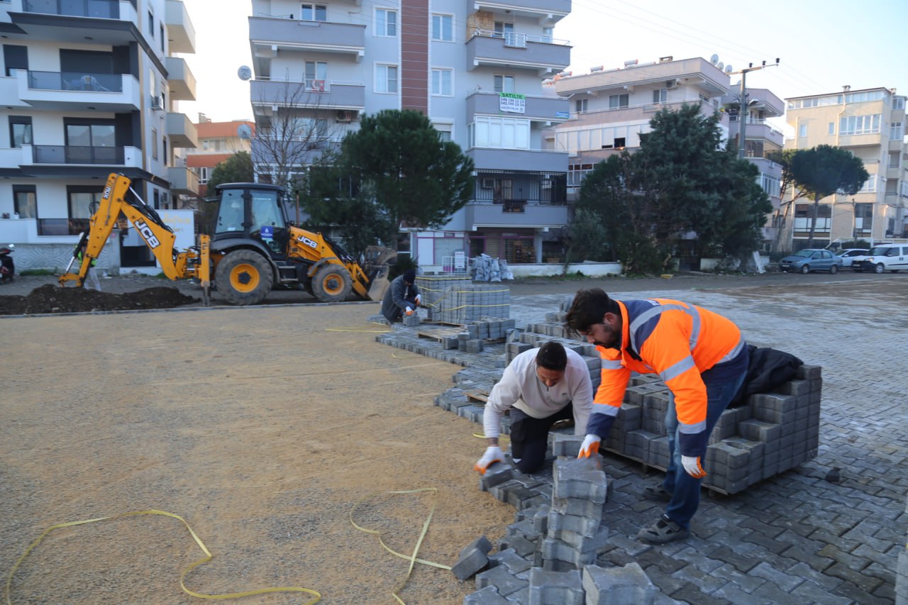 Edremit Belediyesi Fen İşleri Müdürlüğü ekipleri, Zeytinli ve Kızılkeçili mahalleleri