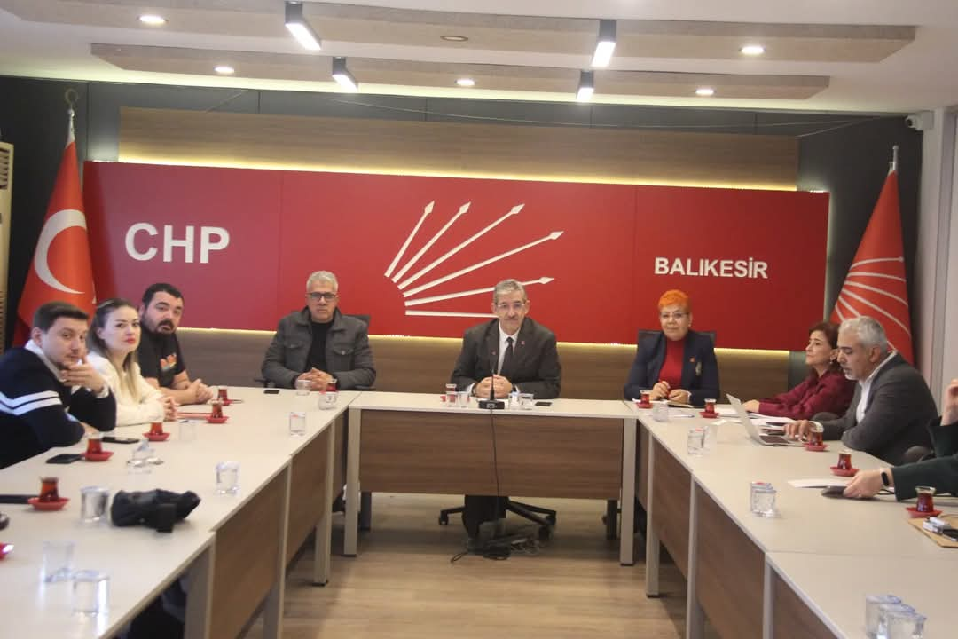 Cumhuriyet Halk Partisi (CHP) Balıkesir İl Başkanı Erden Köybaşı, olağan