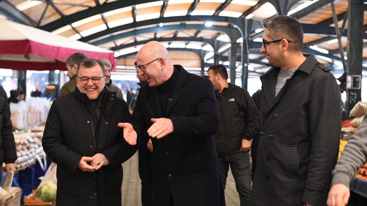 Altıeylül Belediye Başkanı Hakan Şehirli ve Cumhuriyet Halk Partisi Balıkesir