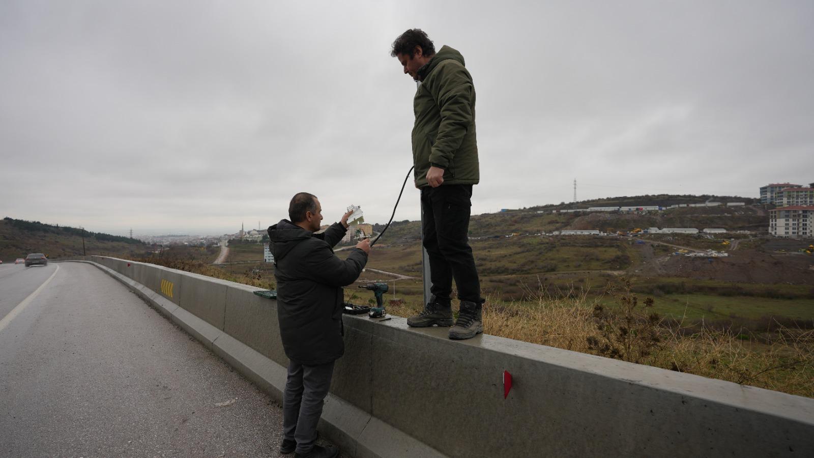 Balıkesir Büyükşehir Belediyesi, kış aylarında trafik kazalarının en önemli nedenlerinden