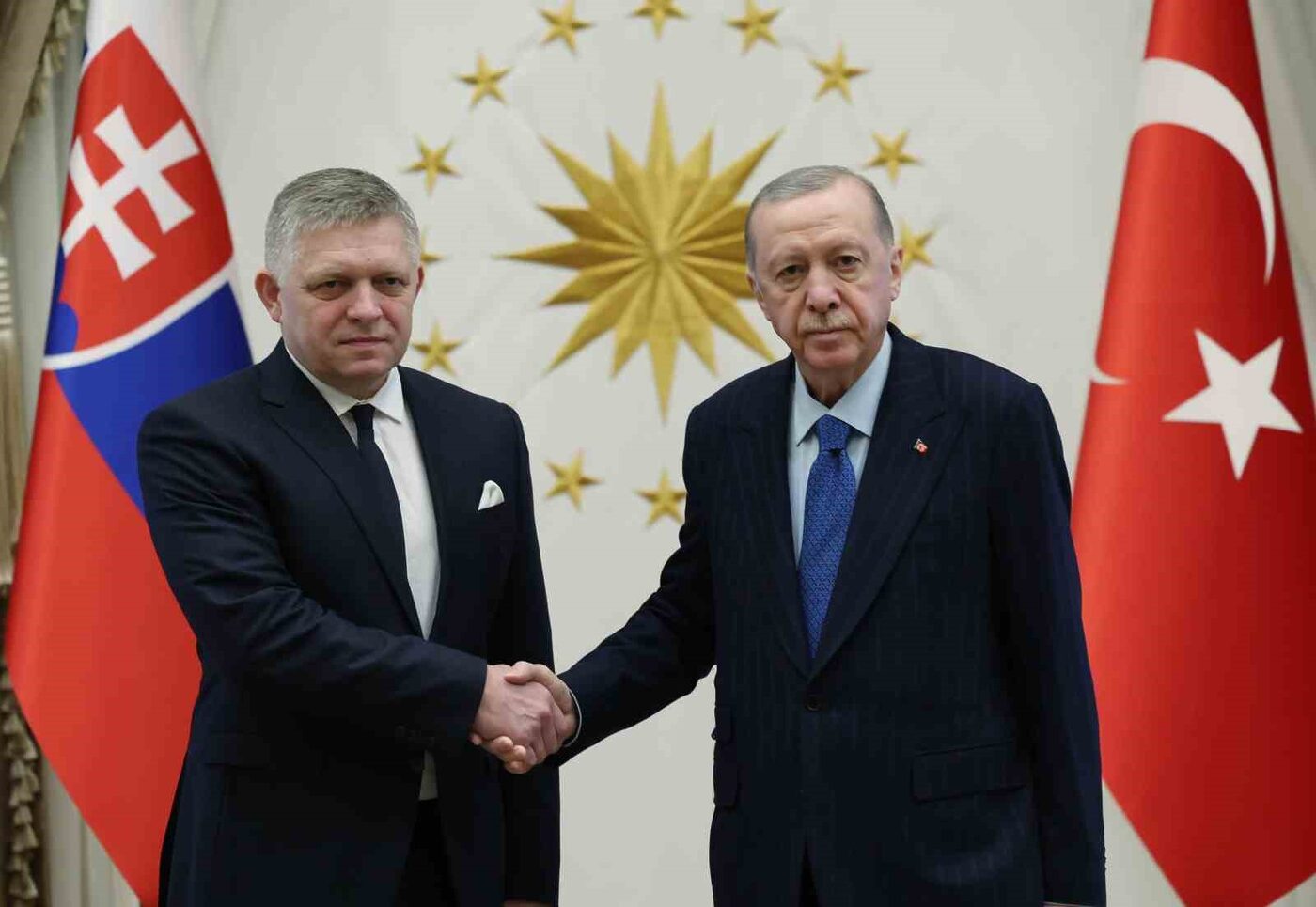 Cumhurbaşkanı Recep Tayyip Erdoğan, Slovakya Başbakanı Robert Fico’yu resmi törenle