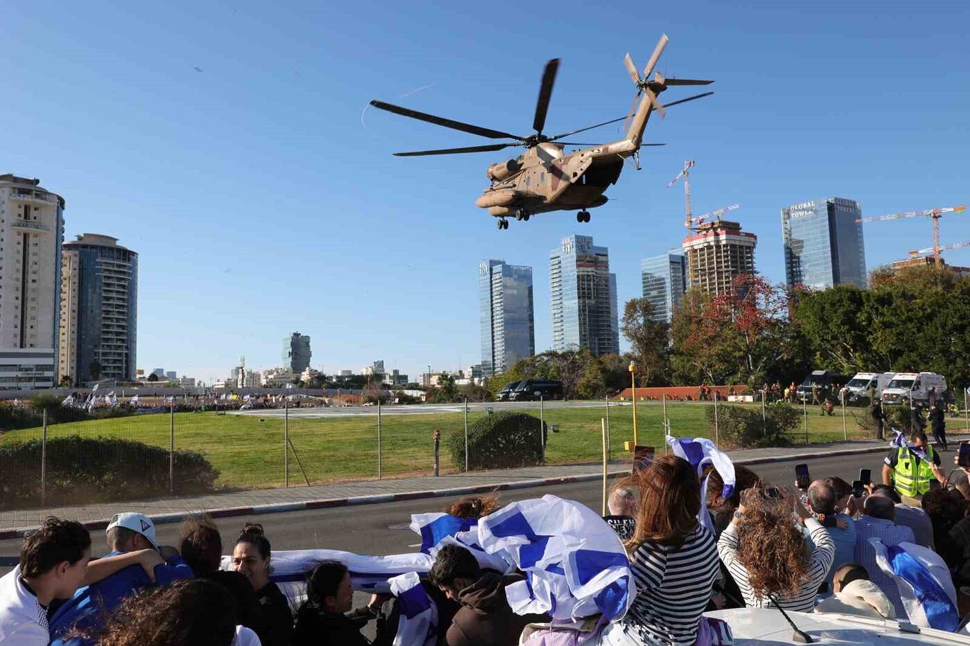 İsrail Savunma Kuvvetleri (IDF), Gazze’den serbest bırakılan 4 kadın askerin