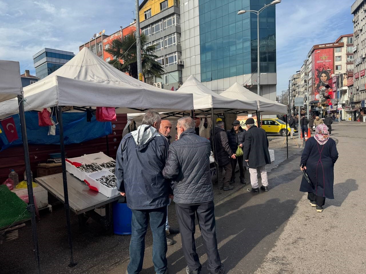 Zonguldak’ta istavrit tezgahlarda 150 liradan alıcı buldu. Soğuk havayla birlikte