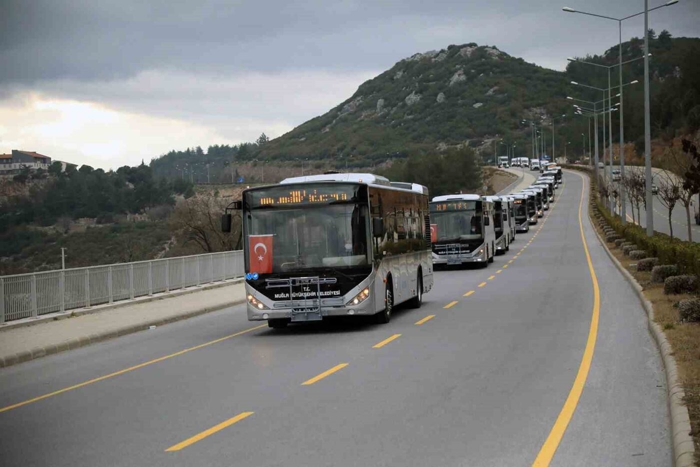 Muğla Büyükşehir Belediyesi, toplu taşıma hizmetlerini geliştirme çalışmaları kapsamında araç