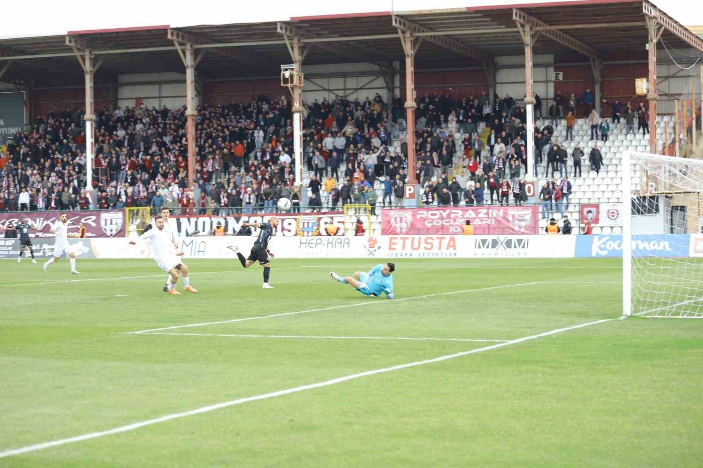 Trendyol 1. Lig’de. 18. haftasında Bandırmaspor sahasında karşılaştığı Manisa FK’ya