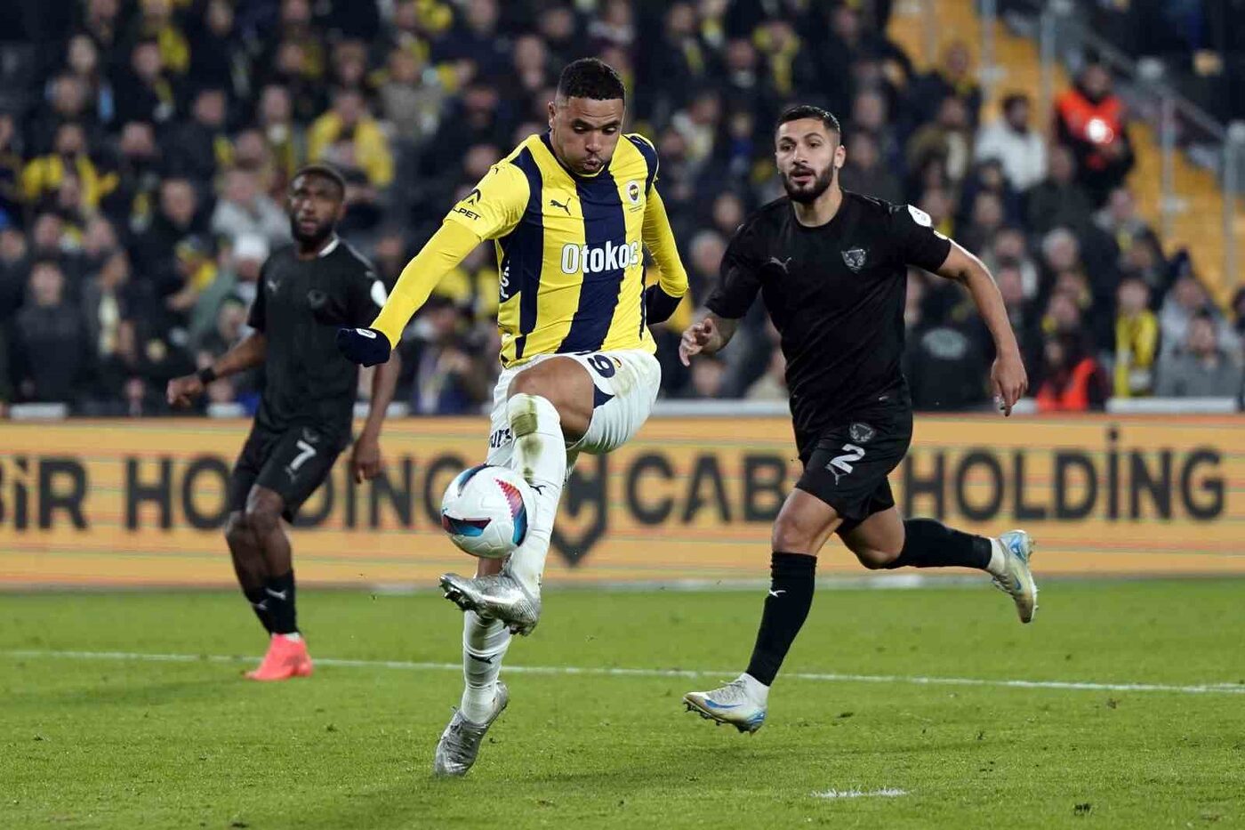 Trendyol Süper Lig’in 18. haftasında Fenerbahçe, sahasında karşılaştığı Atakaş Hatayspor’u