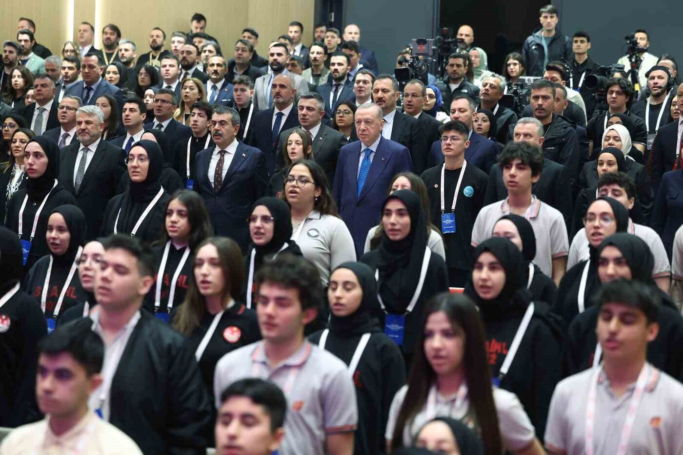 Cumhurbaşkanı Recep Tayyip Erdoğan engelli öğretmen adaylarına müjde vererek, “2025