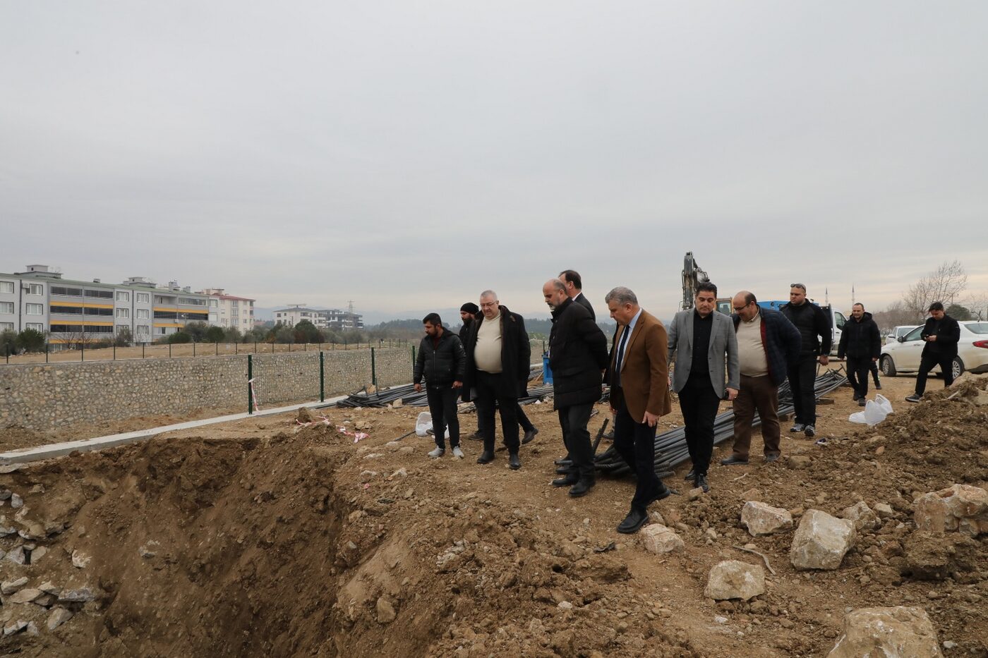 Edremit Belediye Başkanı Mehmet Ertaş, Edremit Çayı üzerinde Eminkuyu mevkiinde