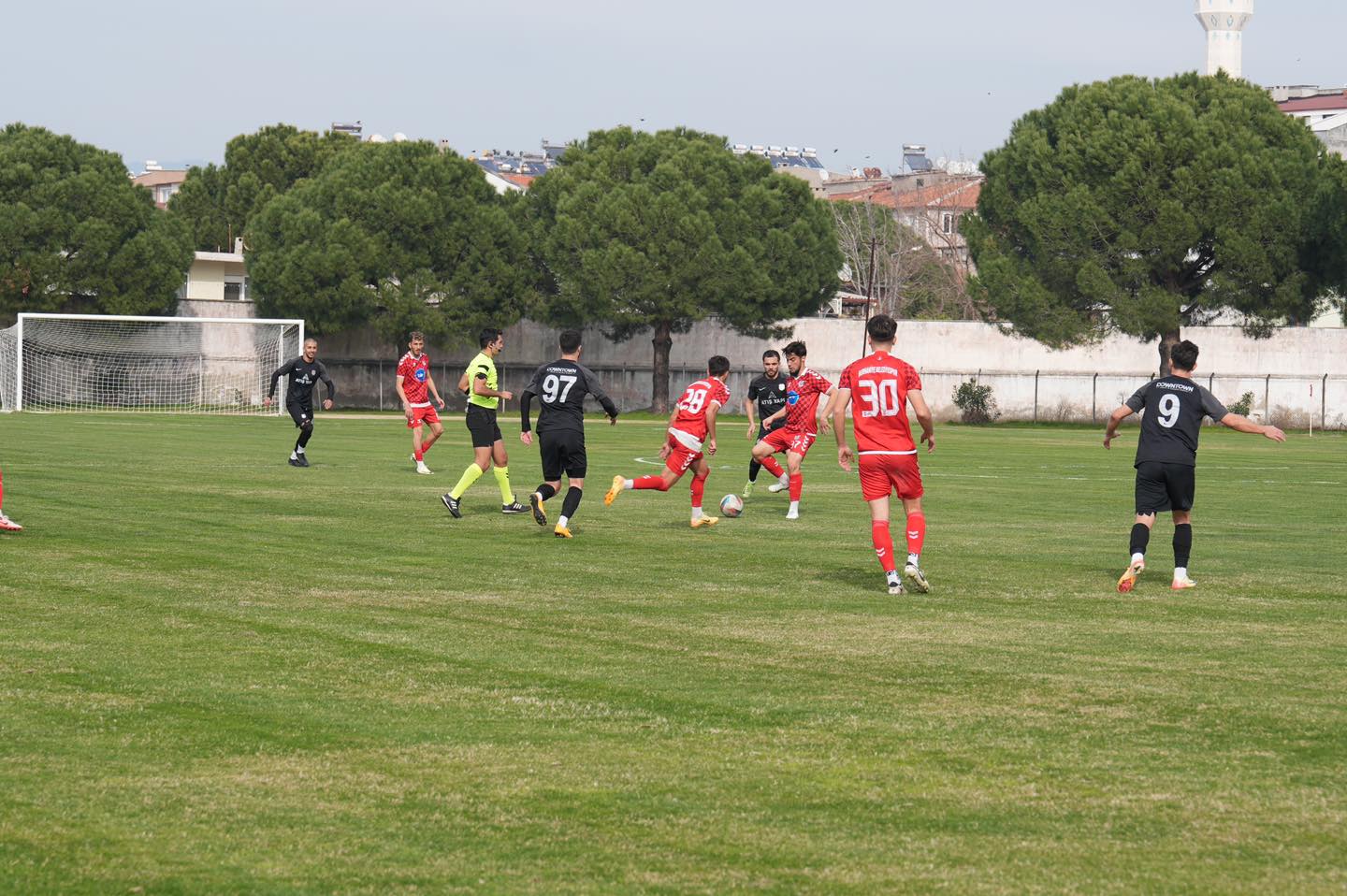 Bölgesel Amatör Lig 8. Grup 18. hafta müsabakasında Burhaniye Belediyespor,