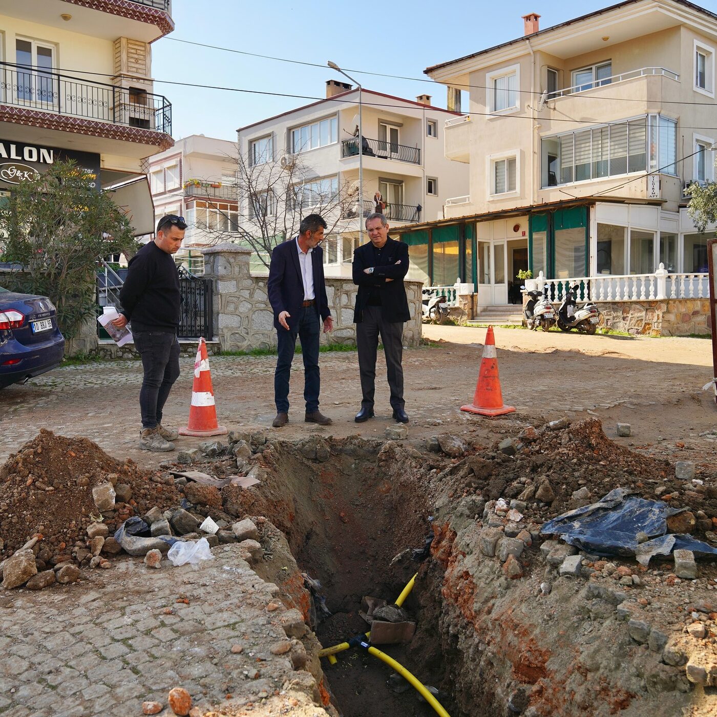DOĞALGAZDA 2. ETAP ÇALIŞMALARI SÜRÜYOR Ayvalık'ta doğalgaz 2. etap çalışmaları 150 Evler Mahallesi’nde devam ediyor