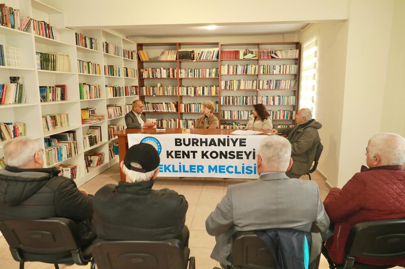 Burhaniye Belediyesi tarafından hayata geçirilen Kitap ve Sanat Evi, ilçede