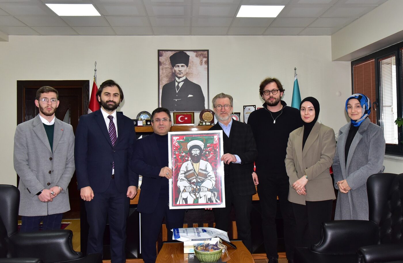 KAFKAS VAKFI HEYETİNDEN REKTÖR OĞURLU’YA ZİYARET Balıkesir Üniversitesi ev sahipliğinde düzenlenen Balıkesir Üniversitesi Kafkasya Okulu Programı