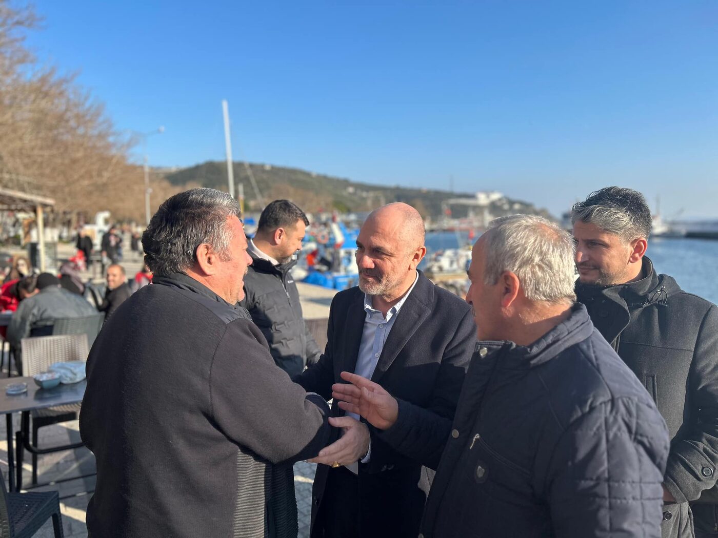 Marmara Adalar Belediye Başkanı Aydın Dinçer, ilçede esnafları ve pazaryerini