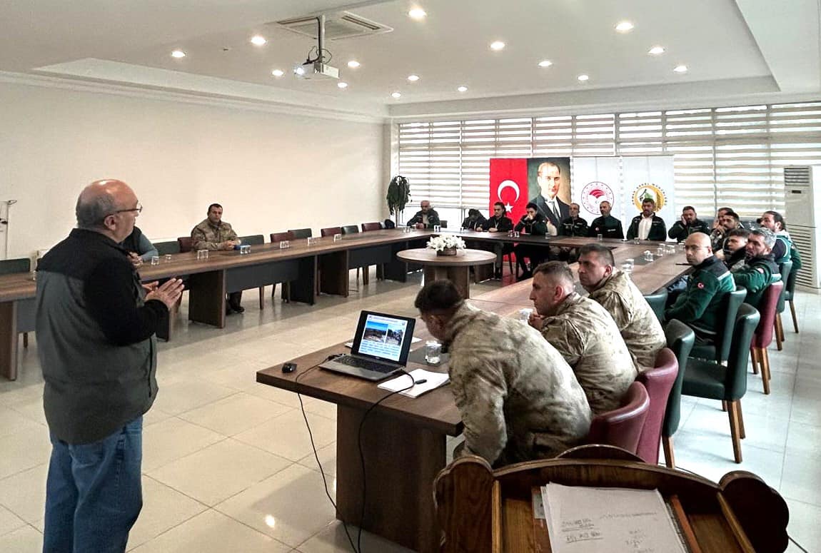Balıkesir Orman Bölge Müdürlüğü'nde, yılın ilk "Yangın Gönüllüsü Eğitimi" gerçekleştirildi
