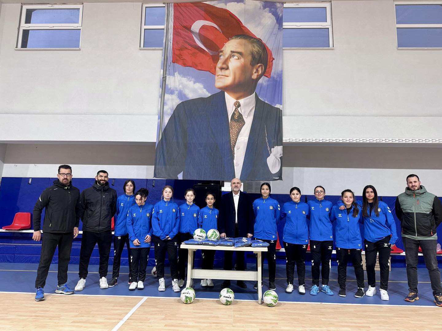 Marmara Adalar Belediye Başkanı Aydın Dinçer, Saraylar İlk ve Ortaokulu