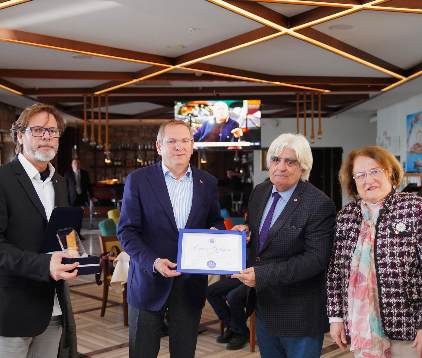 Ayvalık Belediye Başkanı Mesut Ergin, İnşaat Mühendisleri Odası Ayvalık temsilciliğinin